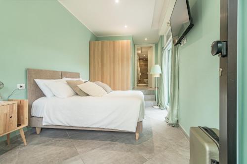 Betulle61 — 4-Star Luxury Hotel in Marina Romea, Italy