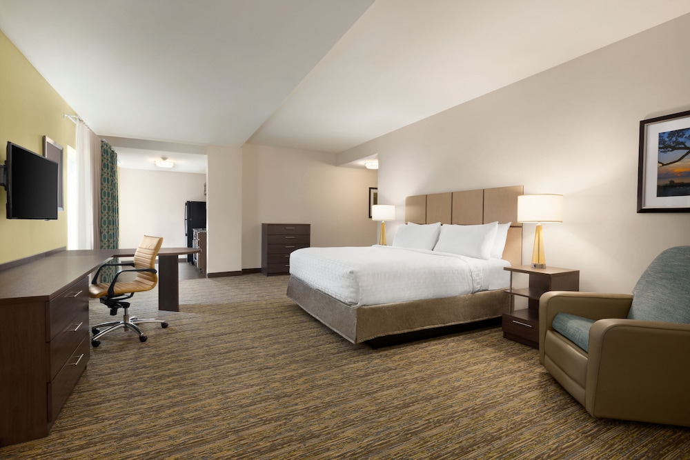 Candlewood Suites Safety Harbor Clearwater NE by IHG - photo 12
