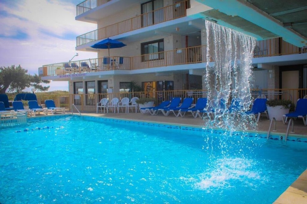 Roman Holiday Motel - photo 40