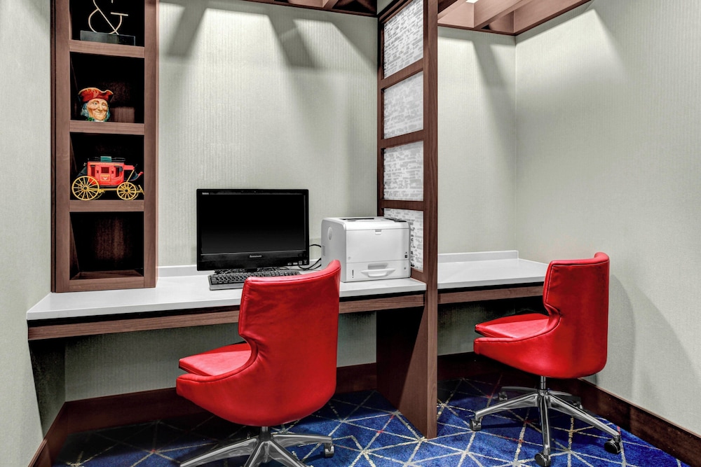 Residence Inn by Marriott Philadelphia Airport - photo 32