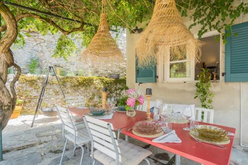 Coatesa Ventiquattro by Rent All Como — 4-Star Luxury Hotel in Nesso, Italy