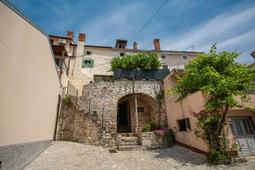 Parona Holiday Home — 4-Star Luxury Hotel in Vrbnik, Croatia