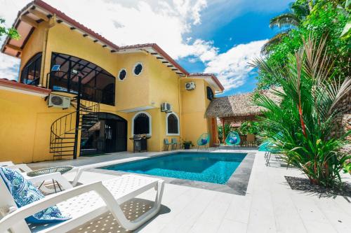 Villa Macaw by Vacation Pura Vida — 4-Star Luxury Hotel in Puntarenas, Costa Rica