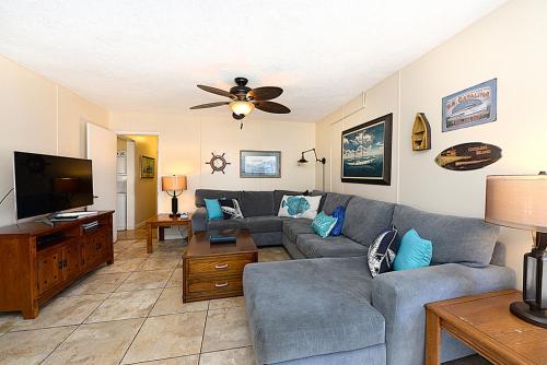 315E Lower 315 Eucalyptus Lower in Avalon, United States