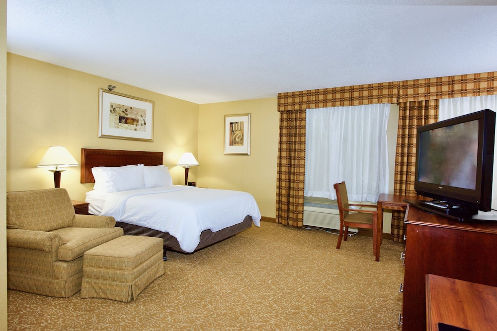 Holiday Inn Express & Suites St. Louis West Fenton by IHG - photo 14