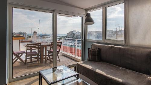 Piraeus Apartment with Endless View — 4-Star Luxury Hotel in Piraeus, Greece