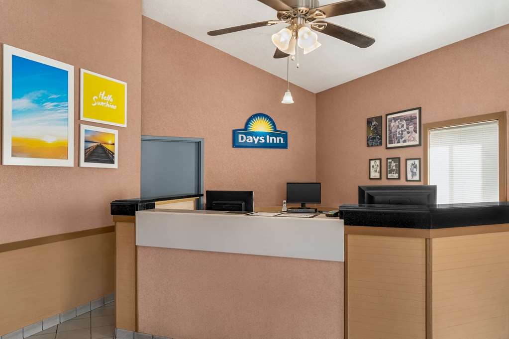 Days Inn by Wyndham Canastota Verona - photo 5