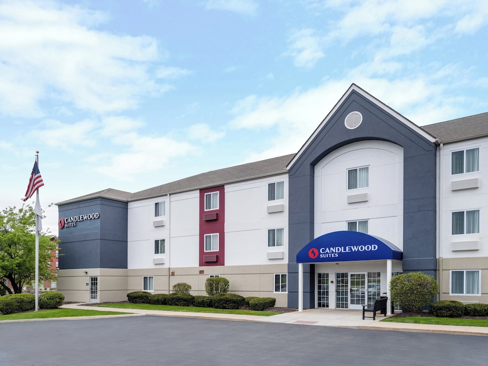 Candlewood Suites Rockford an IHG Hotel - featured photo
