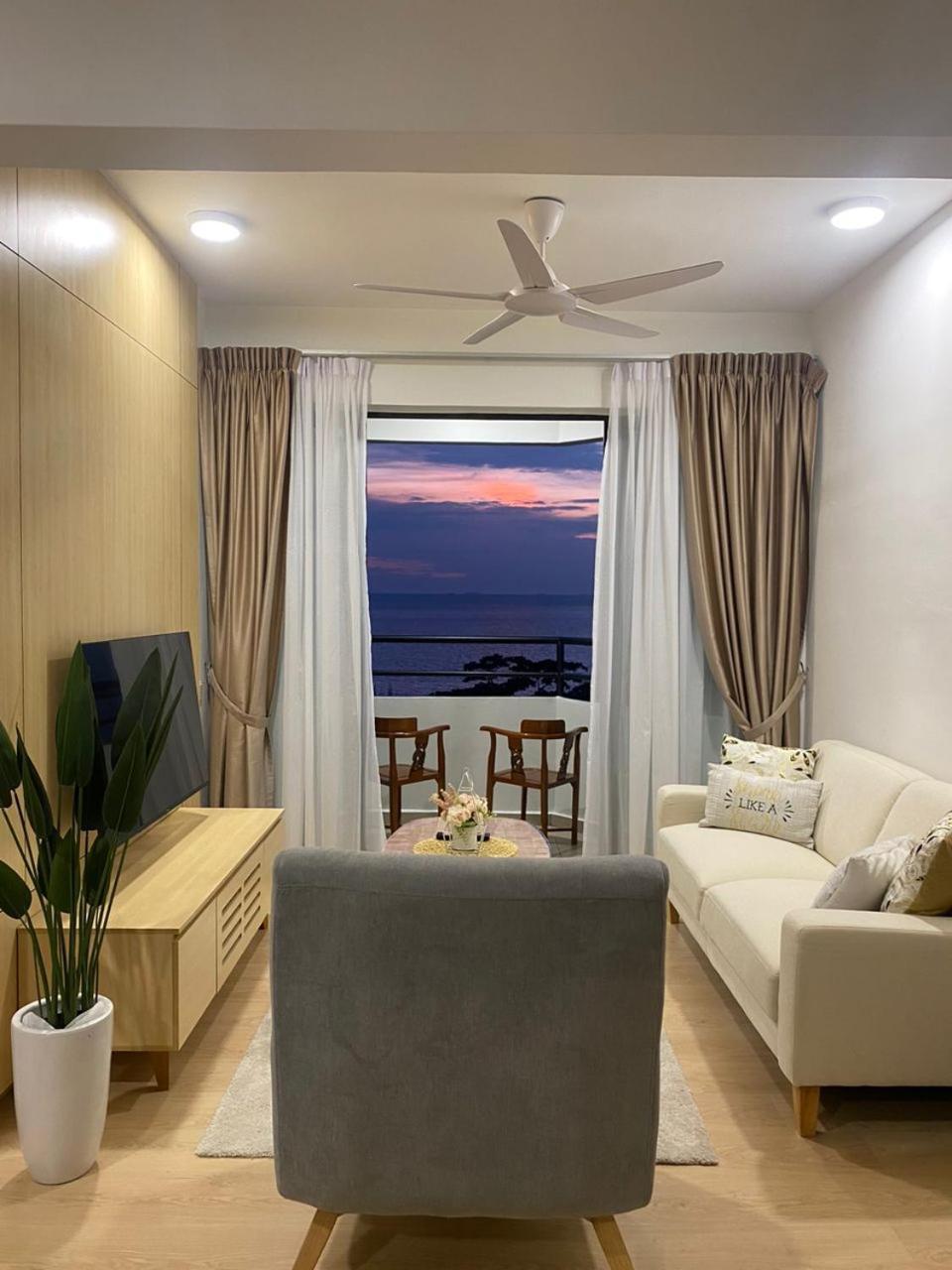 Pantai Puteri Melaka Seaview 2 Bedroom — 4-Star Luxury Hotel in Malacca, Malaysia