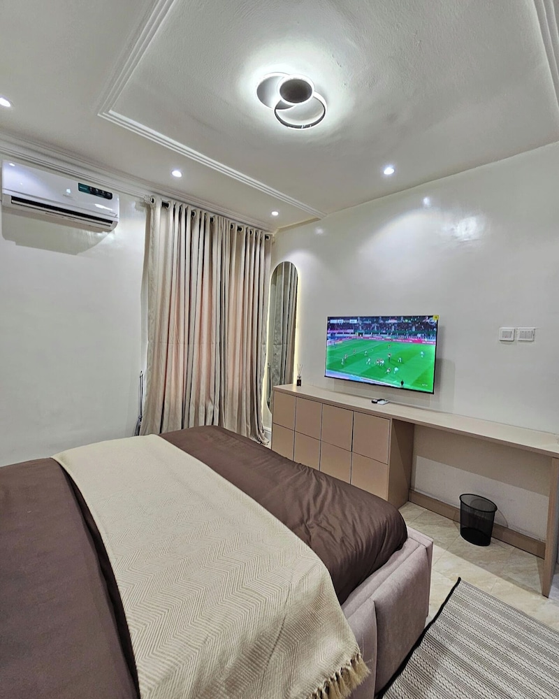 Qlets Prive's Shortlets — 4-Star Luxury Hotel in Abuja, Nigeria