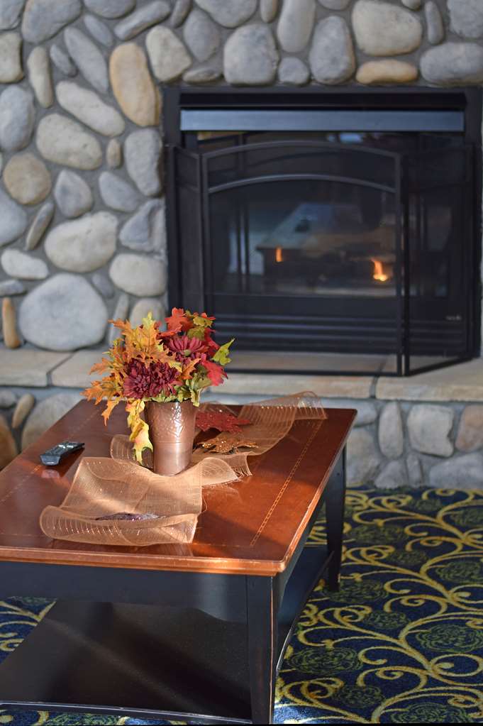 Beachfront Hotel - photo 11