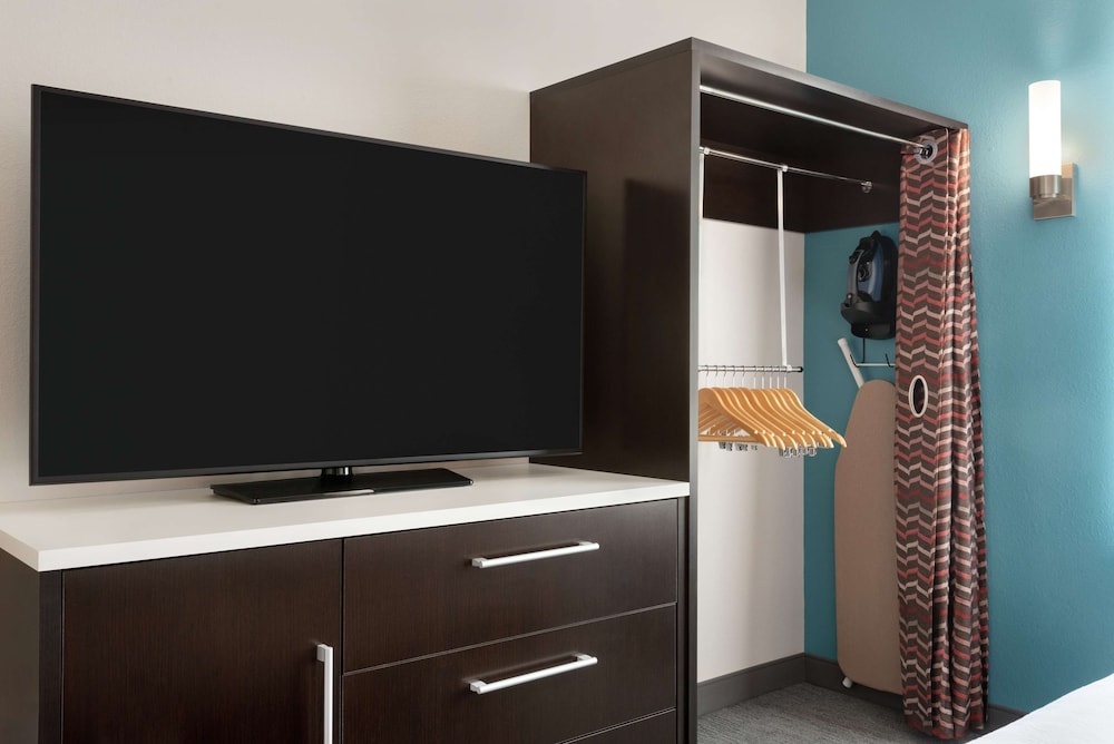 Home2 Suites by Hilton Madison Central Alliant Energy Center - photo 15