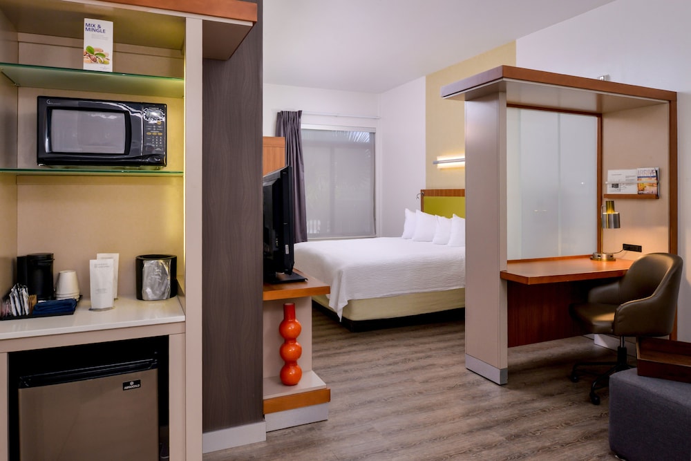 SpringHill Suites by Marriott Kingman Route 66 - photo 11