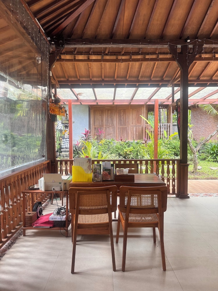 Villa Lova Sambirenteng — 4-Star Luxury Hotel in Bali, Indonesia