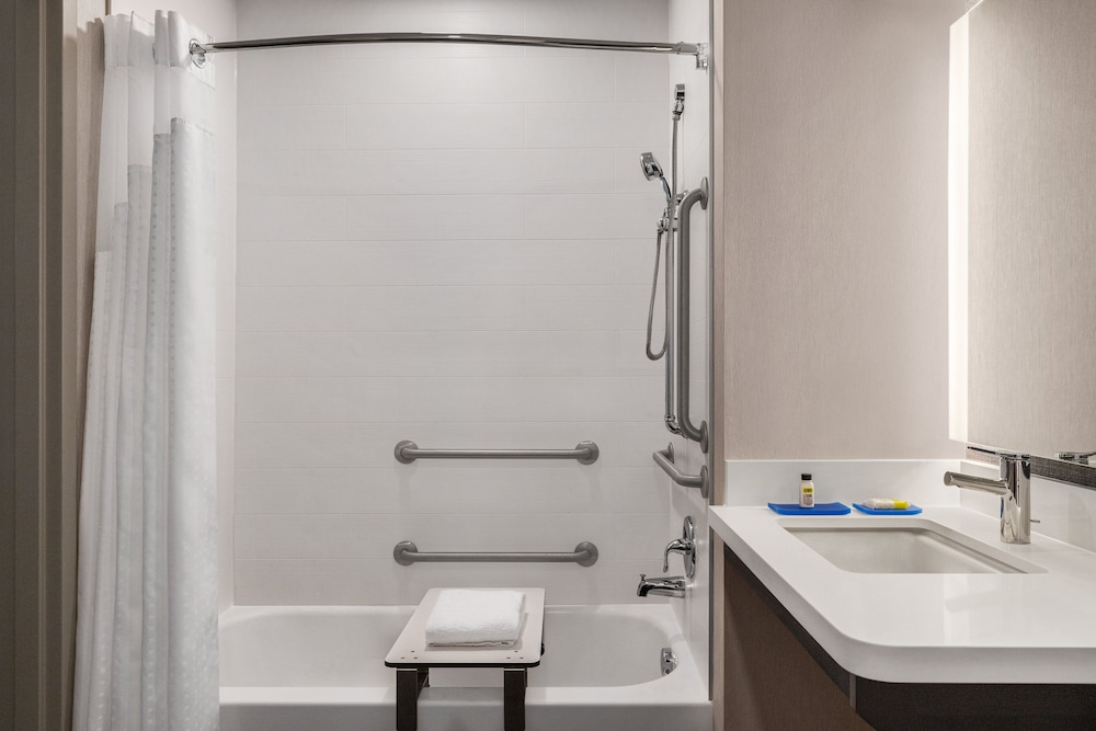 Holiday Inn Express Hotel & Suites Denver Airport by IHG - photo 18