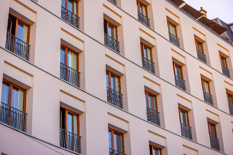 The People Paris Nation Hostel — 5-Star Luxury Hotel in Paris, France