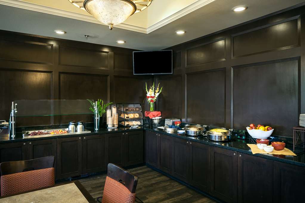 Plaza Inn & Suites at Ashland Creek - photo 12