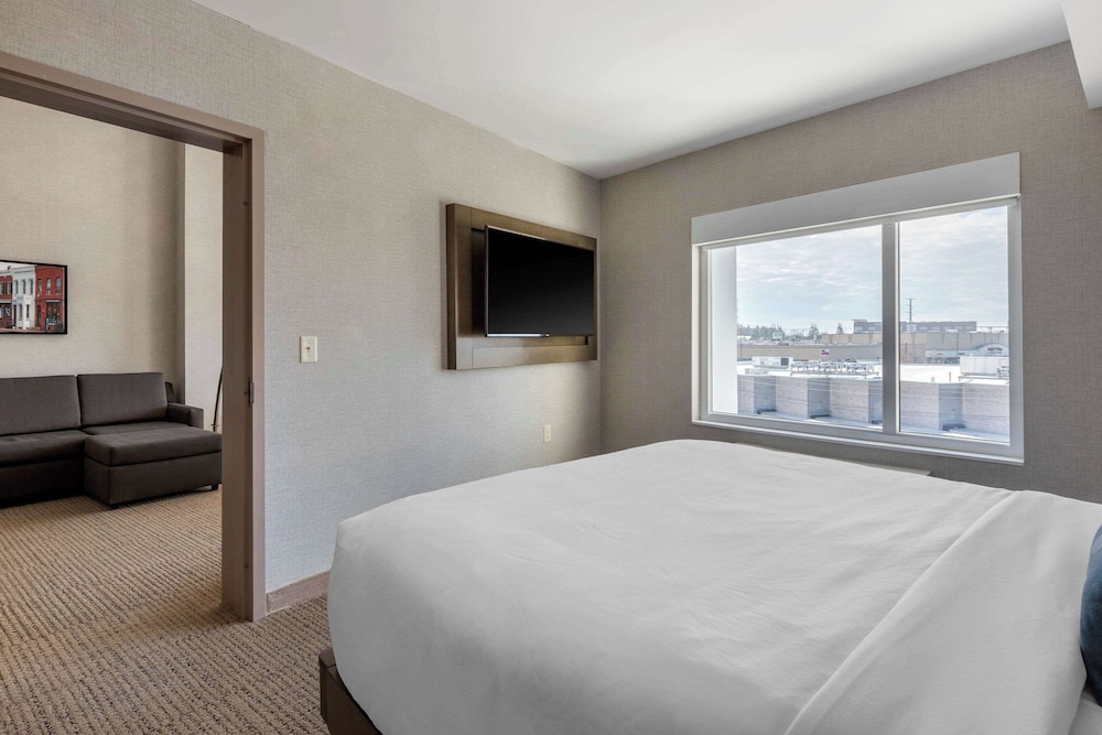 Cambria Hotel West Orange - photo 56