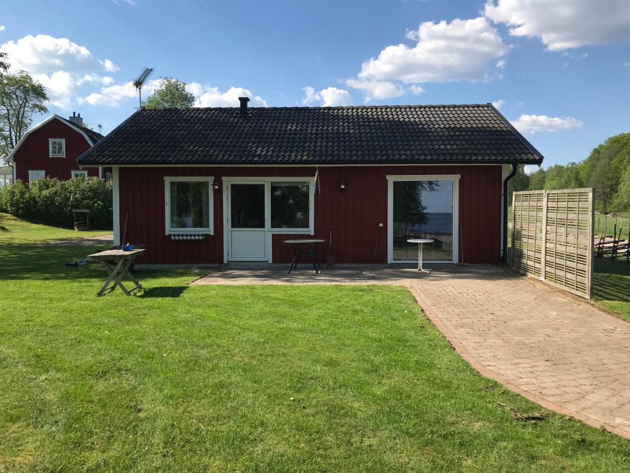 Stuga i Lillaryd med fantastiskt utsikt. — hotel in Bredaryd