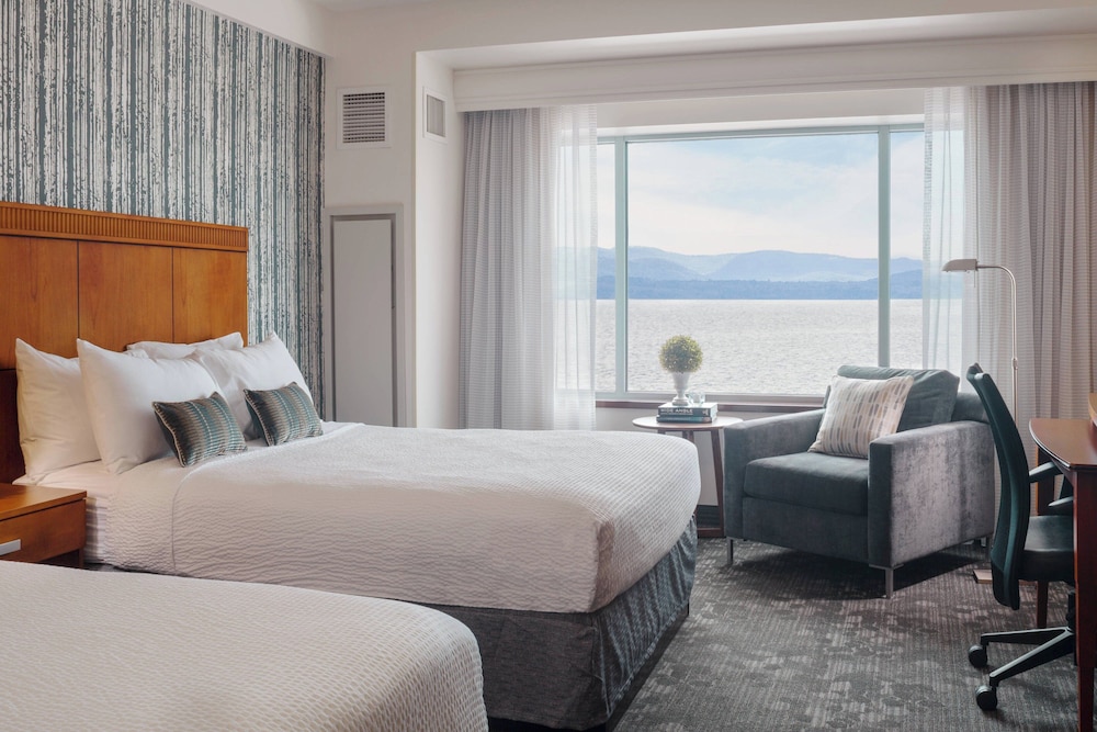 Courtyard Marriott Burlington Harbor - photo 6