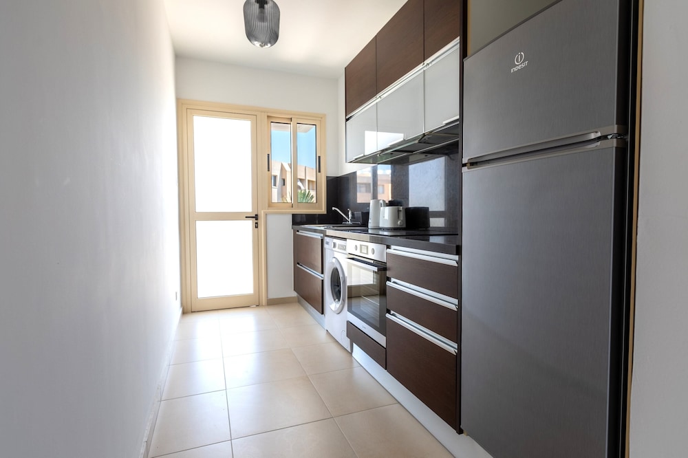 Elysia Park Apartments — 4-Star Luxury Hotel in Paphos, Cyprus