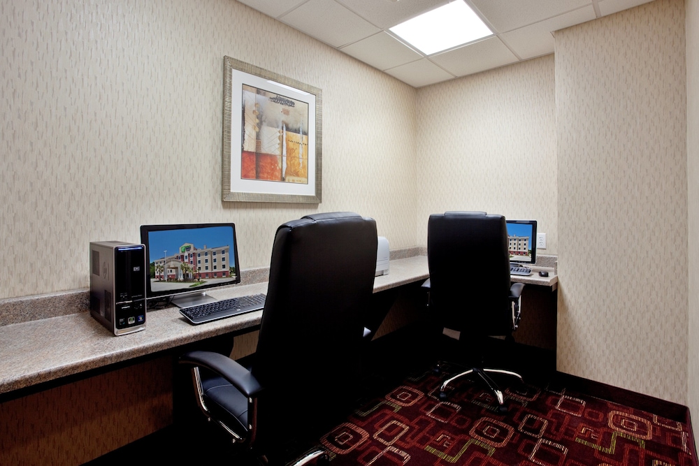 Holiday Inn Express Hotel & Suites AMITE by IHG - photo 18