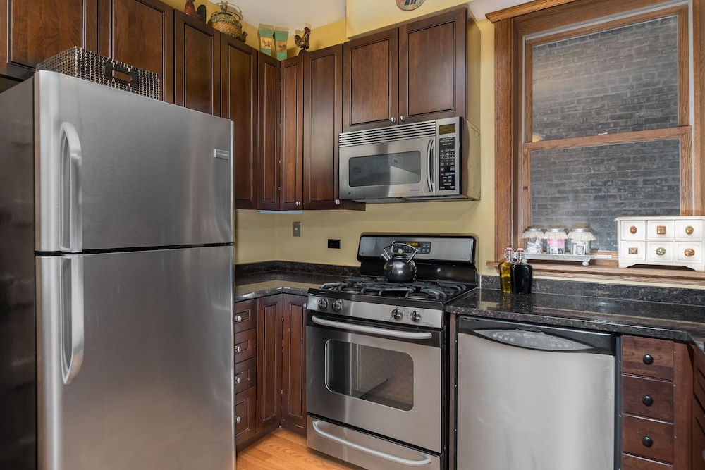 Chicago Guest House Wrigleyville - photo 18