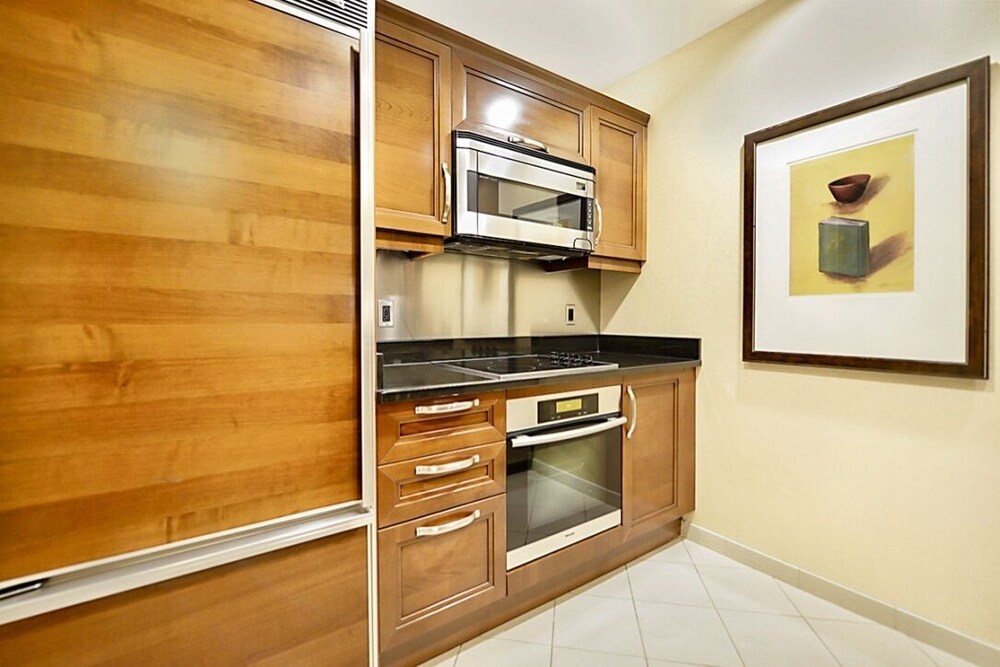 ABZ Signature Suites - photo 20