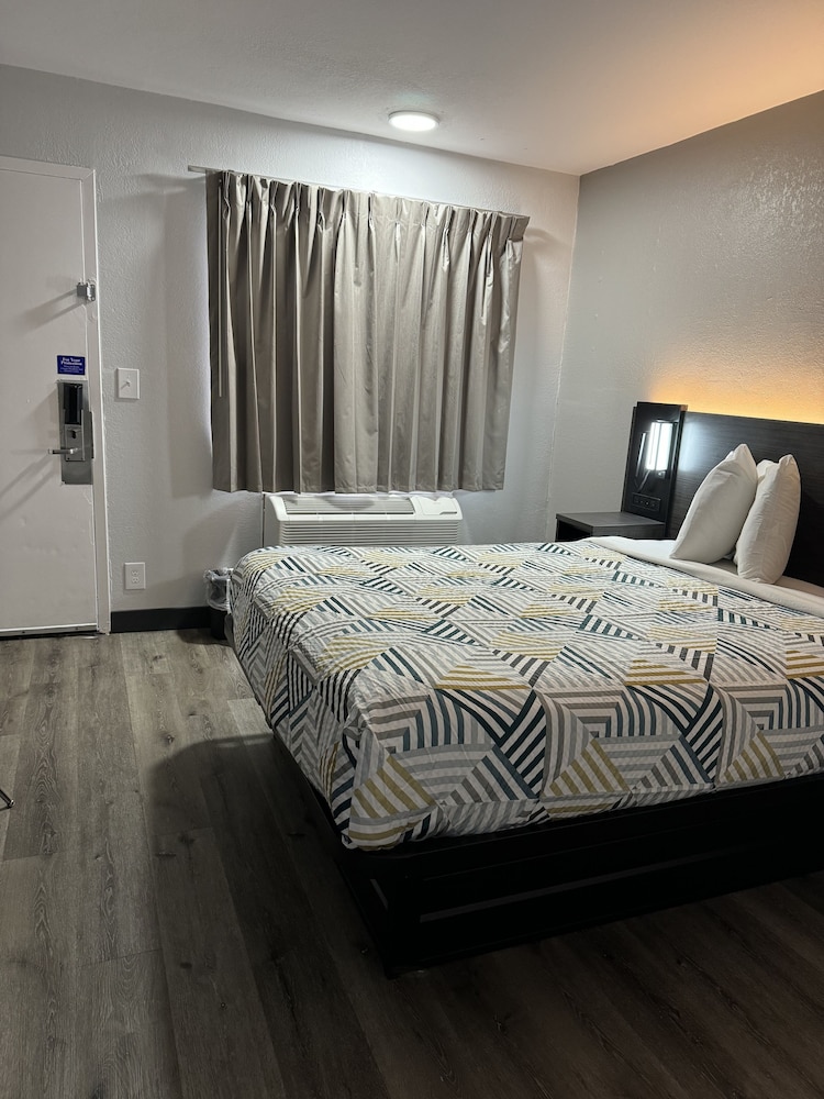 Motel 6 Bradenton FL - photo 12