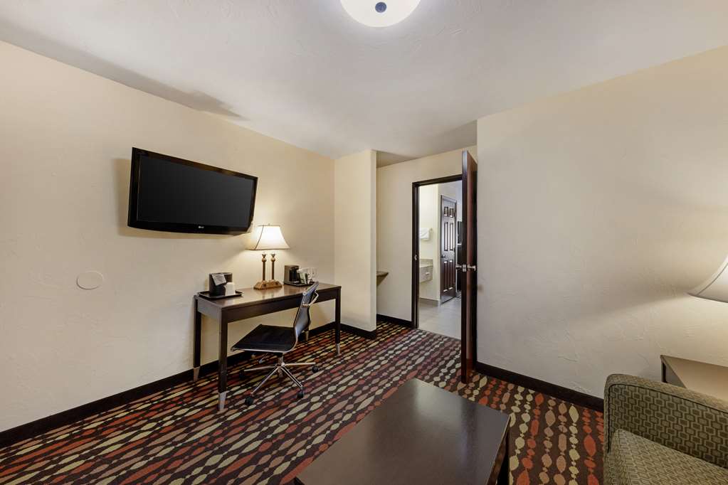 Best Western Greentree Inn & Suites - photo 10