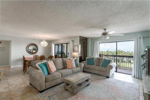 Fabulous ocean and beach views with top complex amenities in Ormond Beach, United States