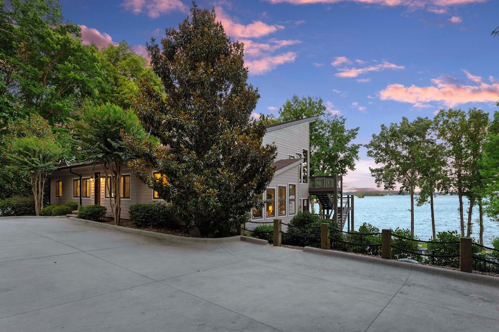 Lake Norman Getaway - photo 80