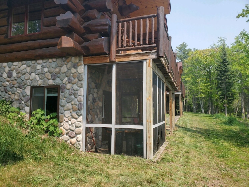 Aqua Log Cabins Resort - photo 9