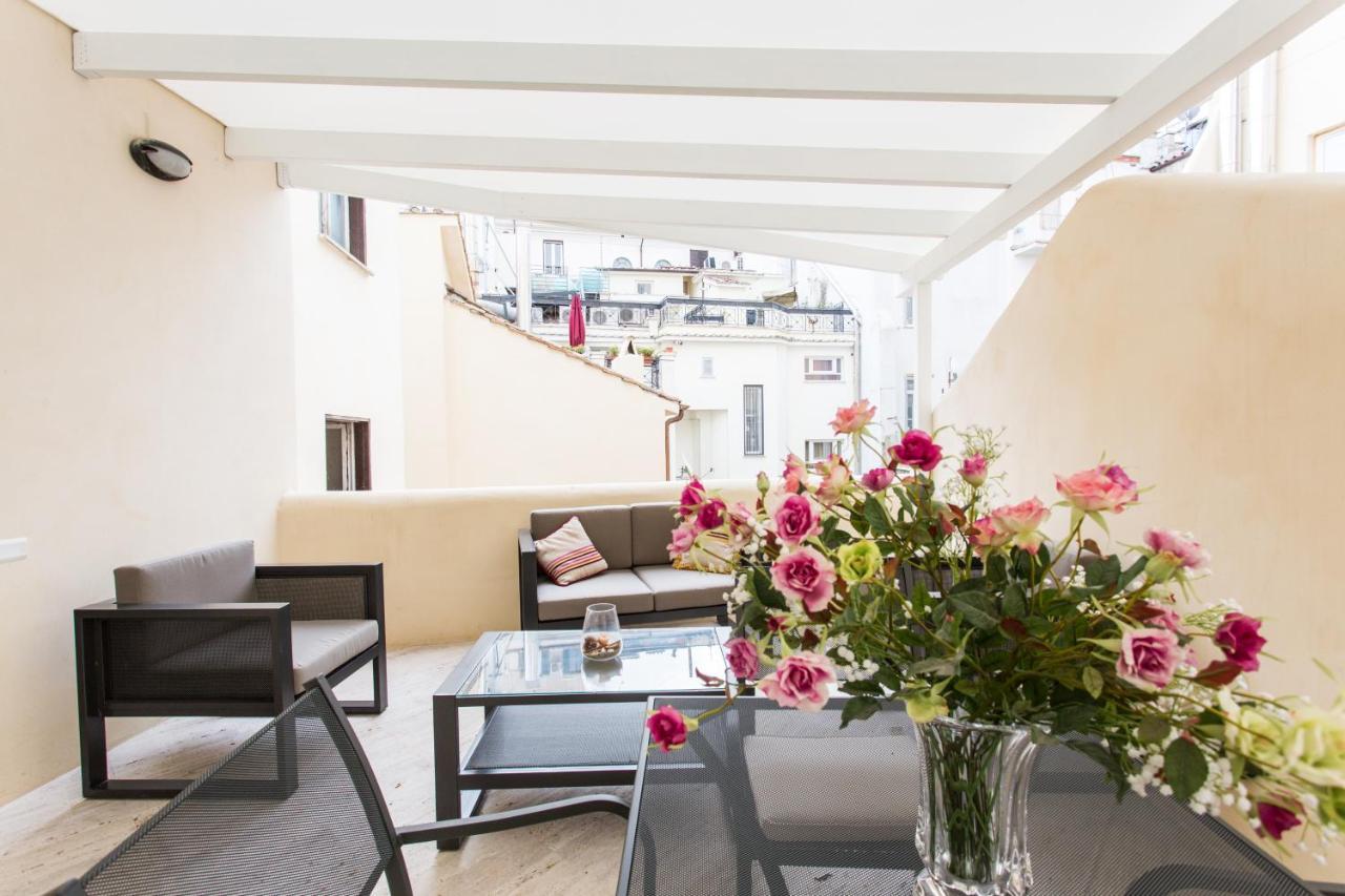 Piazza Venezia Suite and Terrace — 4-Star Luxury Hotel in Rome, Italy