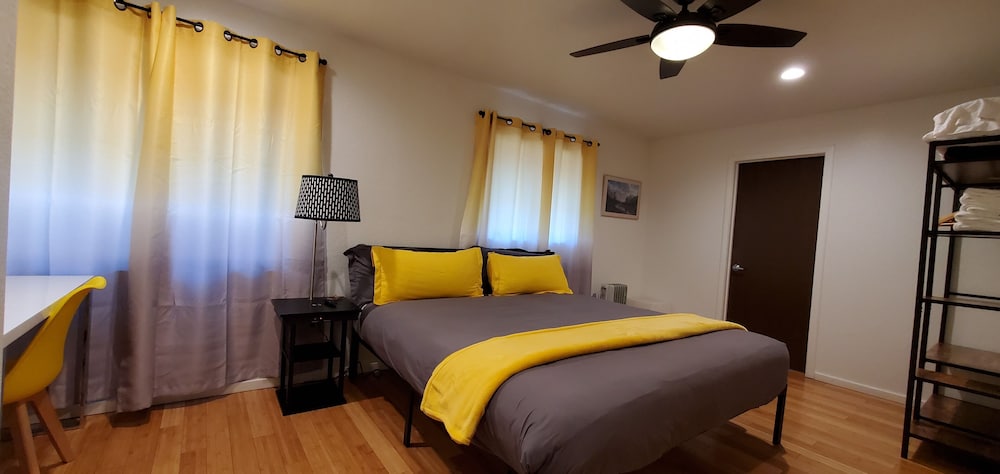 The Mammoth Inn - photo 12