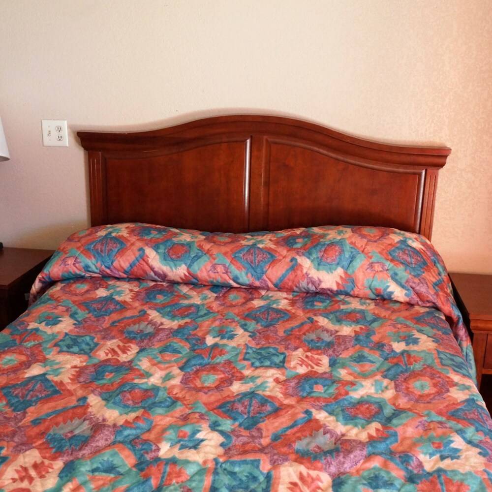 White Mountain Motel - photo 11
