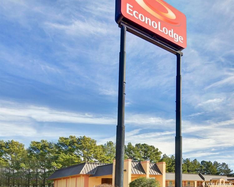 Econo Lodge Marshall - photo 16