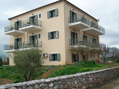 Akti Kamares — 5-Star Luxury Hotel in Gytheio, Greece