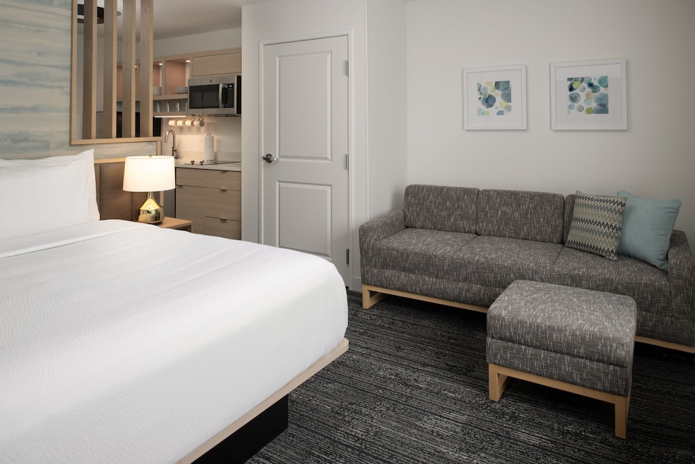 TownePlace Suites by Marriott Eugene - photo 11