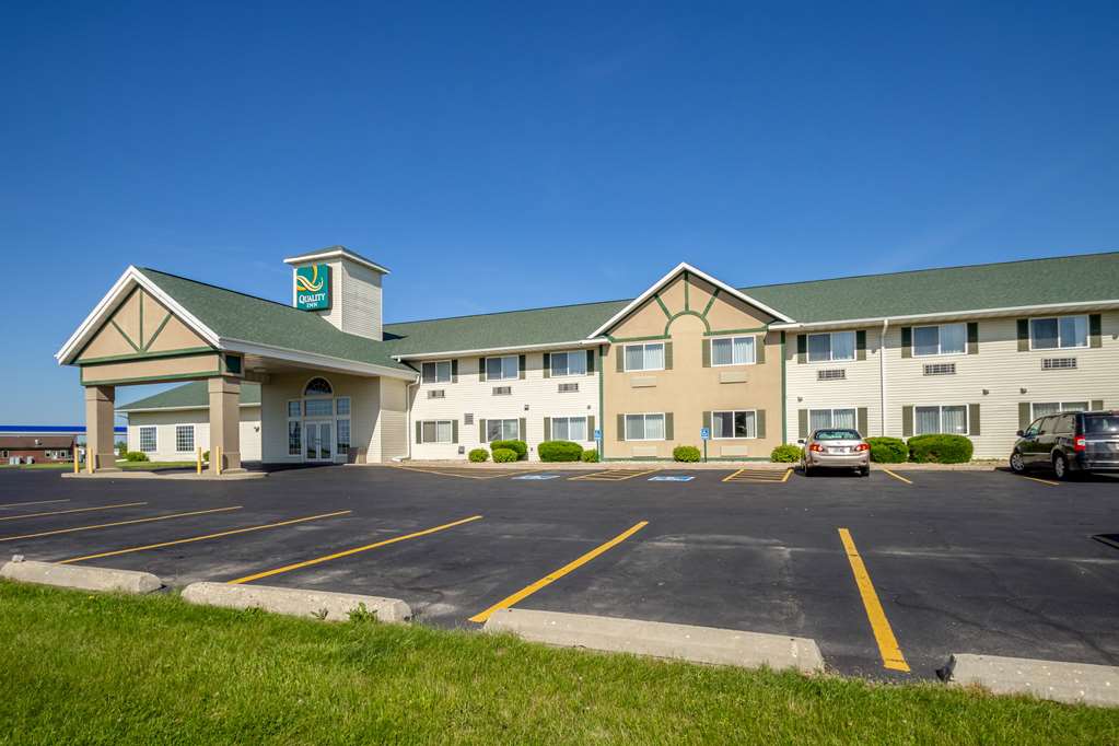 Quality Inn Mineral Point - photo 3