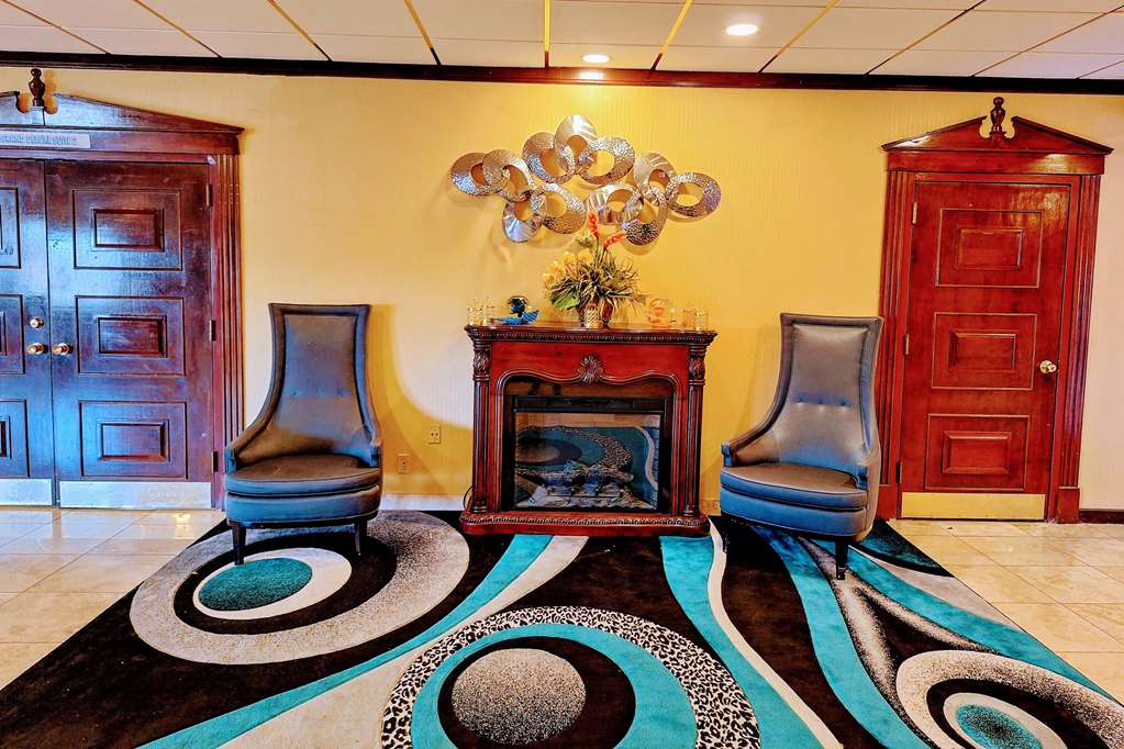 Travelodge by Wyndham Indianapolis Speedway - photo 20