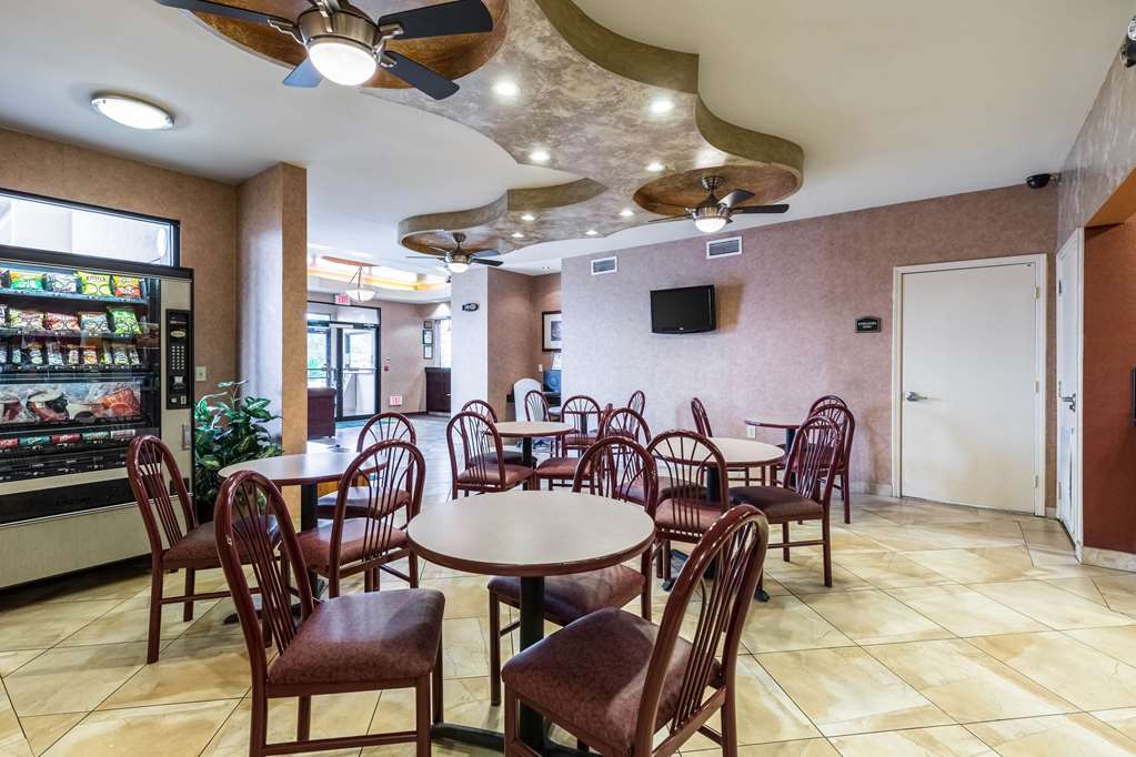 Quality Inn Alexandria - photo 28