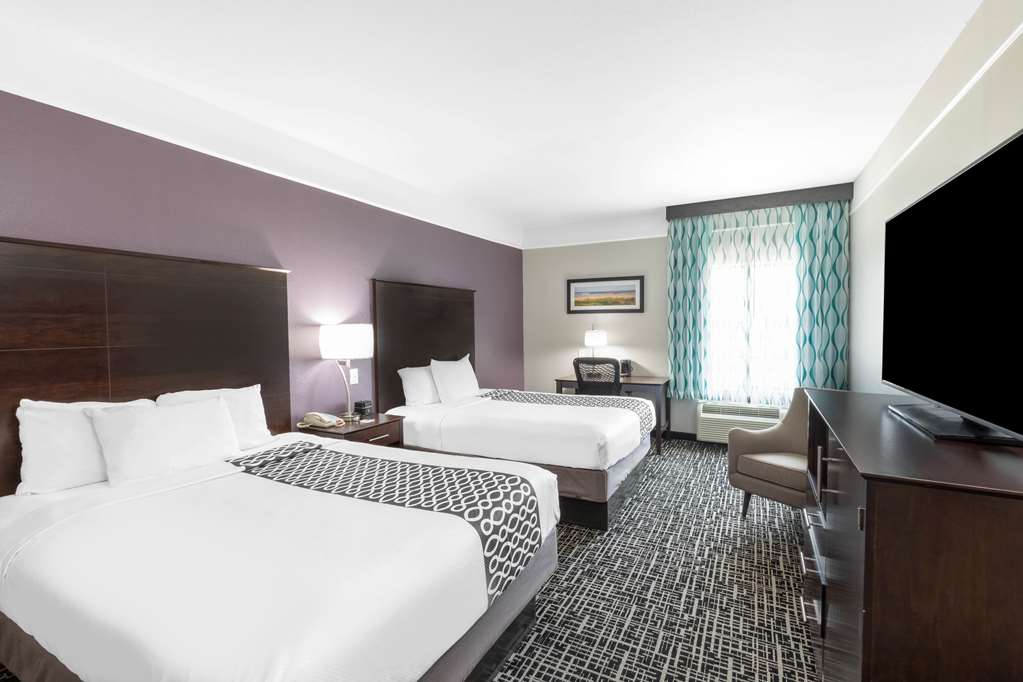 La Quinta Inn & Suites by Wyndham Port Lavaca - photo 18