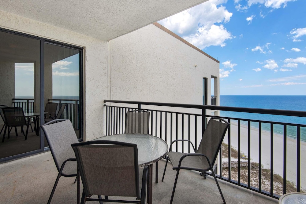 Navarre Towers 1205 - photo 22