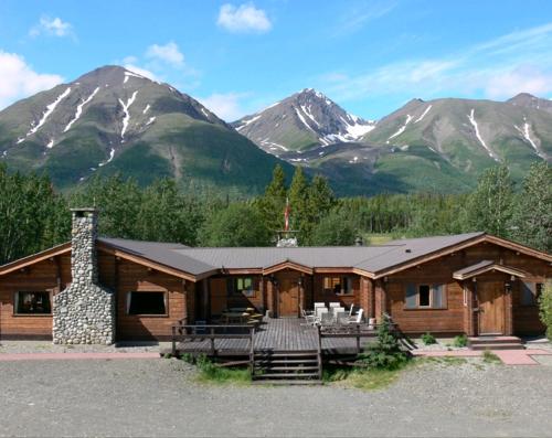 Dalton Trail Lodge — Haines Junction — photo 4