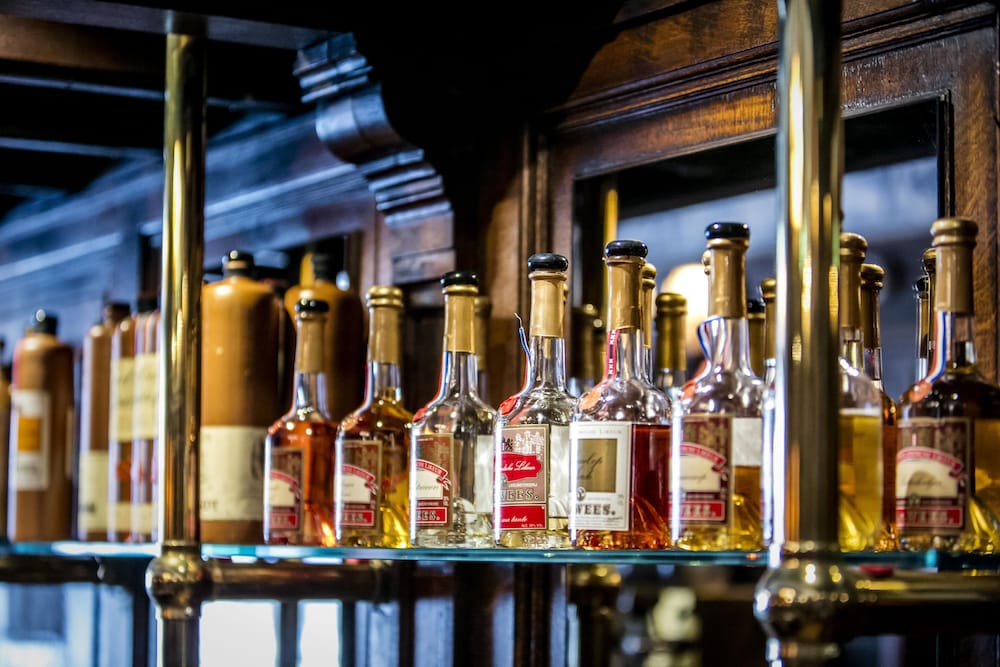 מזון ומשקאות