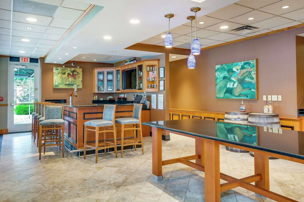 Hilton Garden Inn Louisville Airport - photo 45