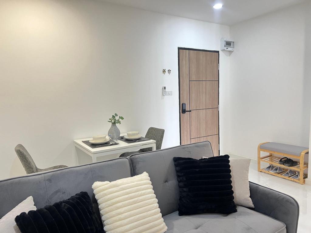 SR Complex - carbon neutral hotel in Chiang Mai