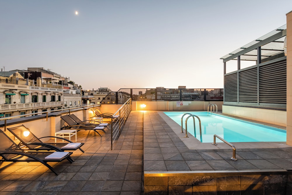 Petit Palace Trencadís — 4-Star Luxury Hotel in Barcelona, Spain