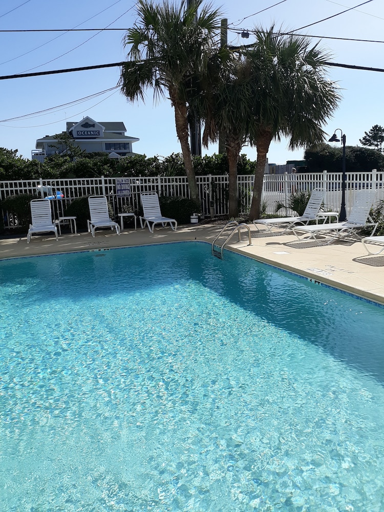 Sandpeddler Inn & Suites - photo 268